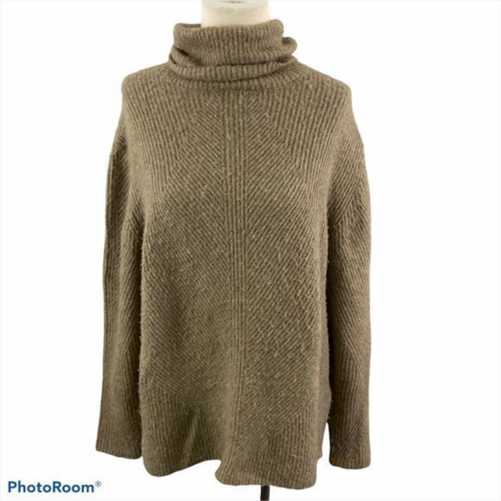 NWT SWEET ROMEO Tan Turtle Neck‎ Sweater (M)